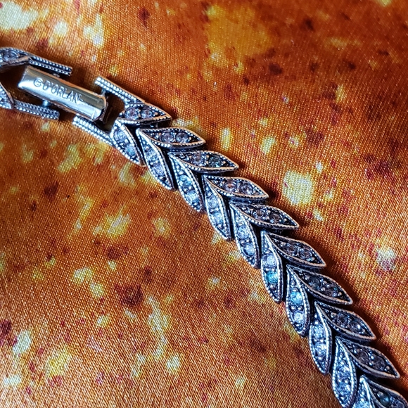 D'Orlan Vintage Laurel Leaf Necklace and Bracelet Set - Picture 2 of 11